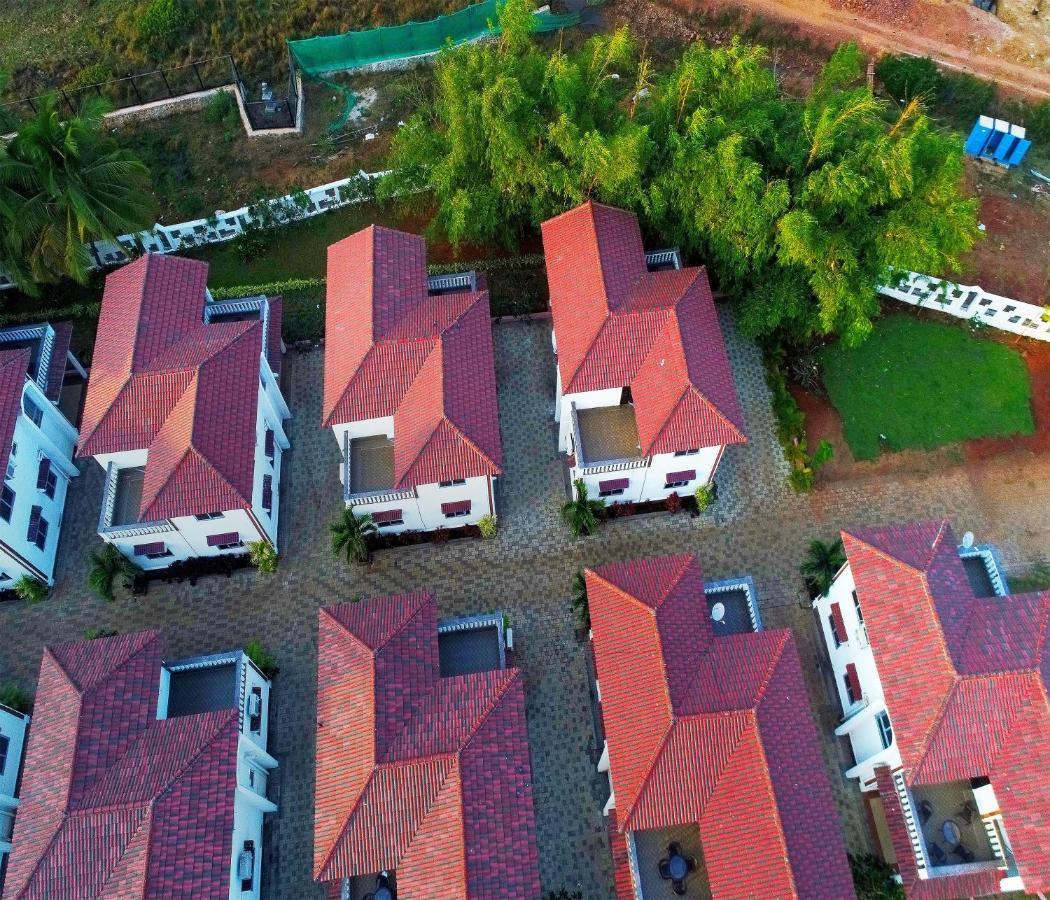 Span Suites & Villa 모르짐 외부 사진